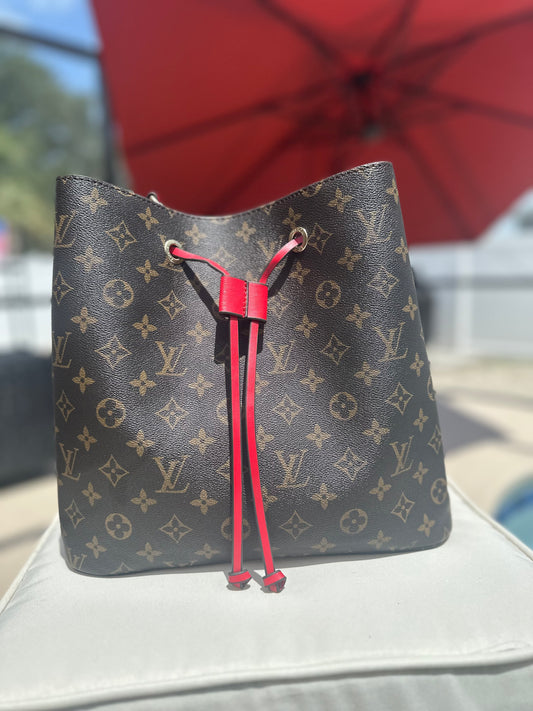 Luxury Brands - Handbags w Straps